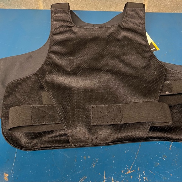 Security vest - Picture 5 of 10